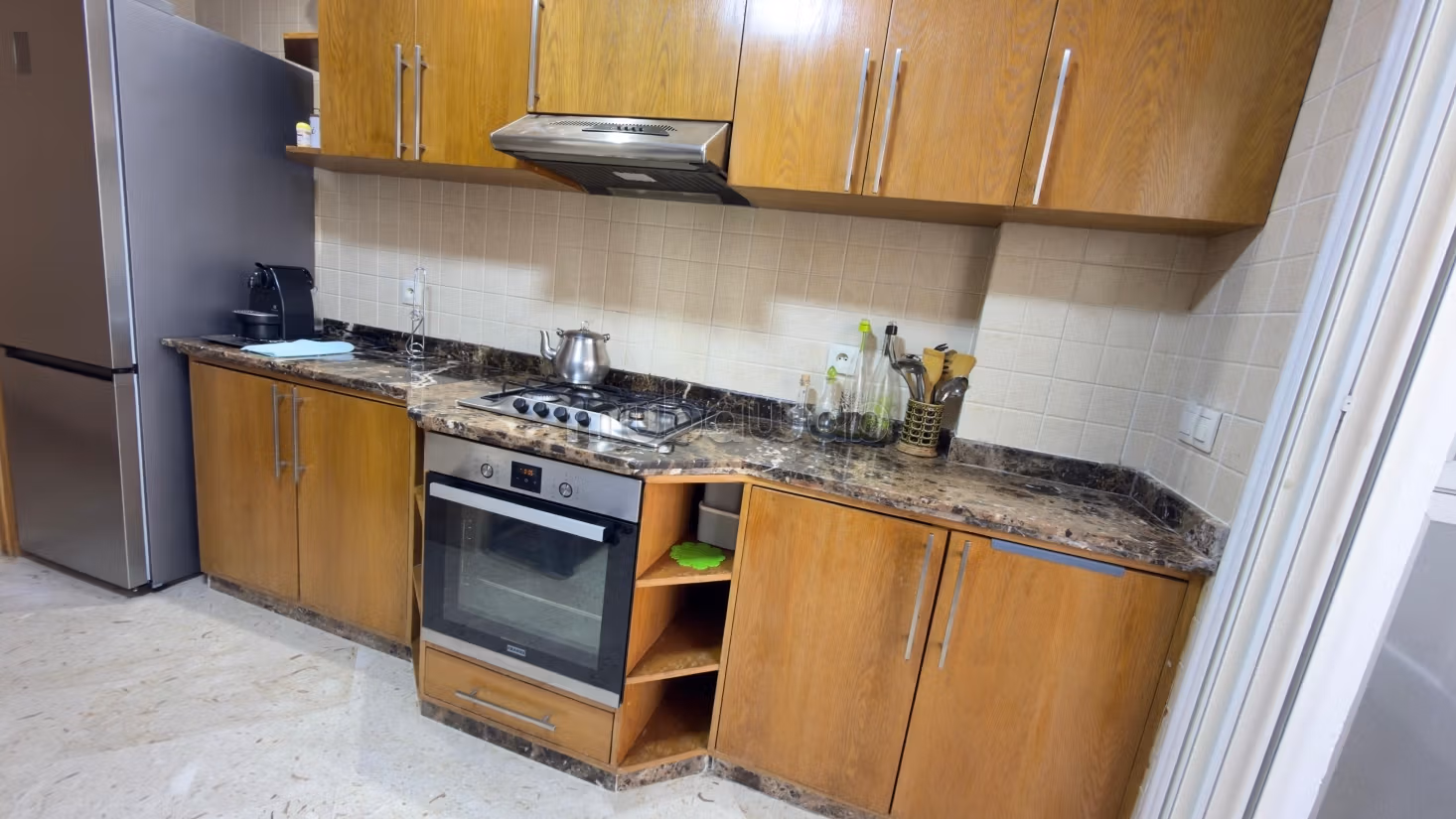 Appartement 3ch meublé à louer longue durée – 150 m² – front de mer dar bouazza
