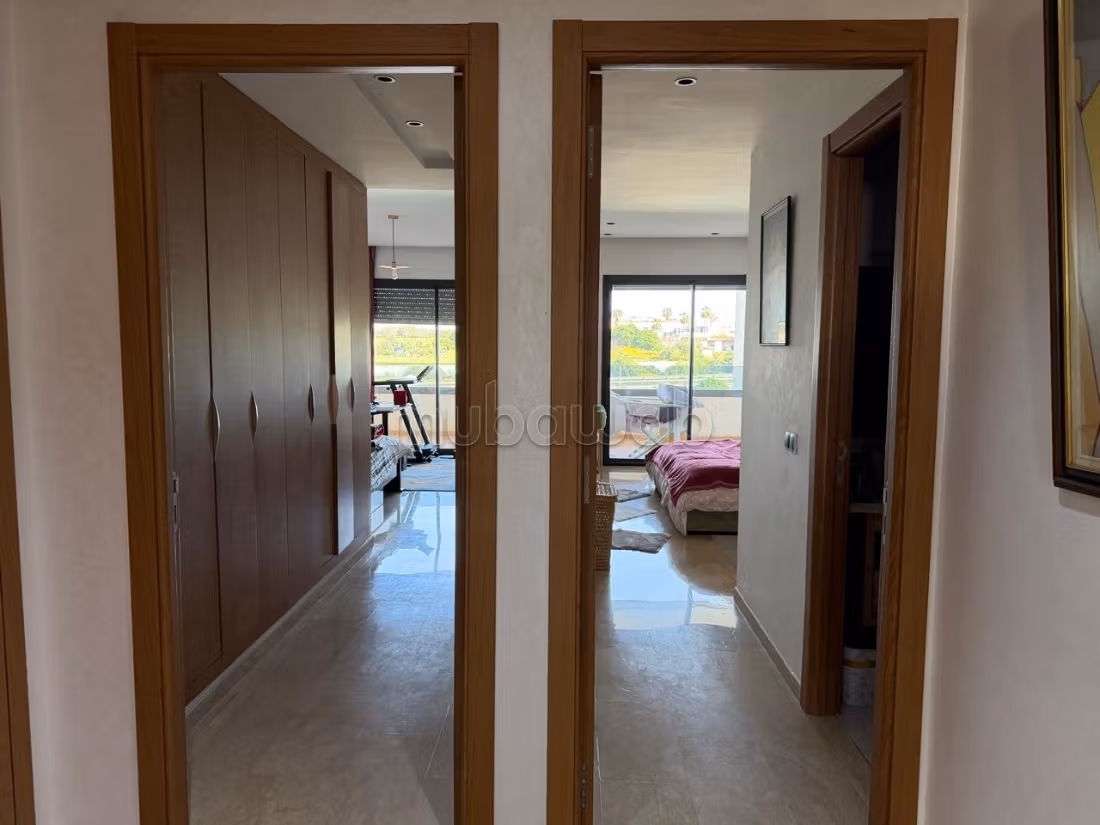 ORCHIDÉES 3 VIDE appartement avec deux façades