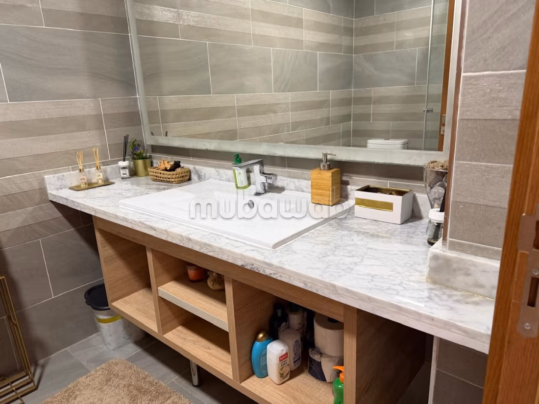 ORCHIDÉES 3 VIDE appartement avec deux façades