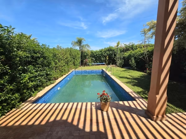 A vendre villa cosy à 20mn du centre