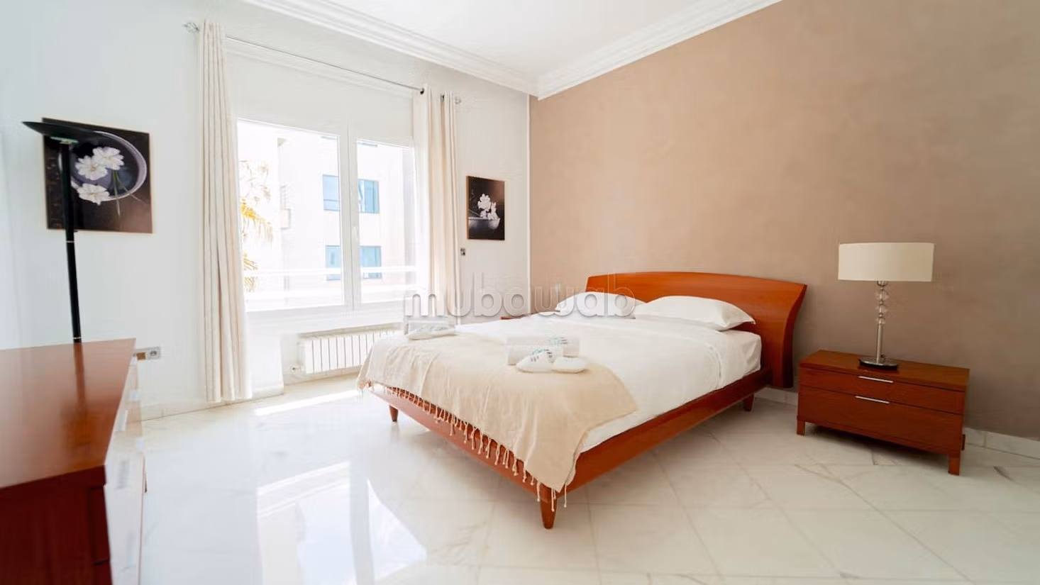 Furnished or Unfurnished S5 Apartment with Clear Lake View