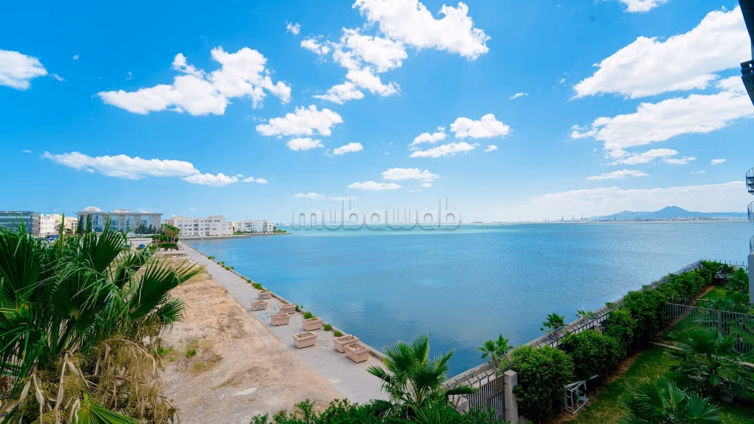 Furnished or Unfurnished S5 Apartment with Clear Lake View