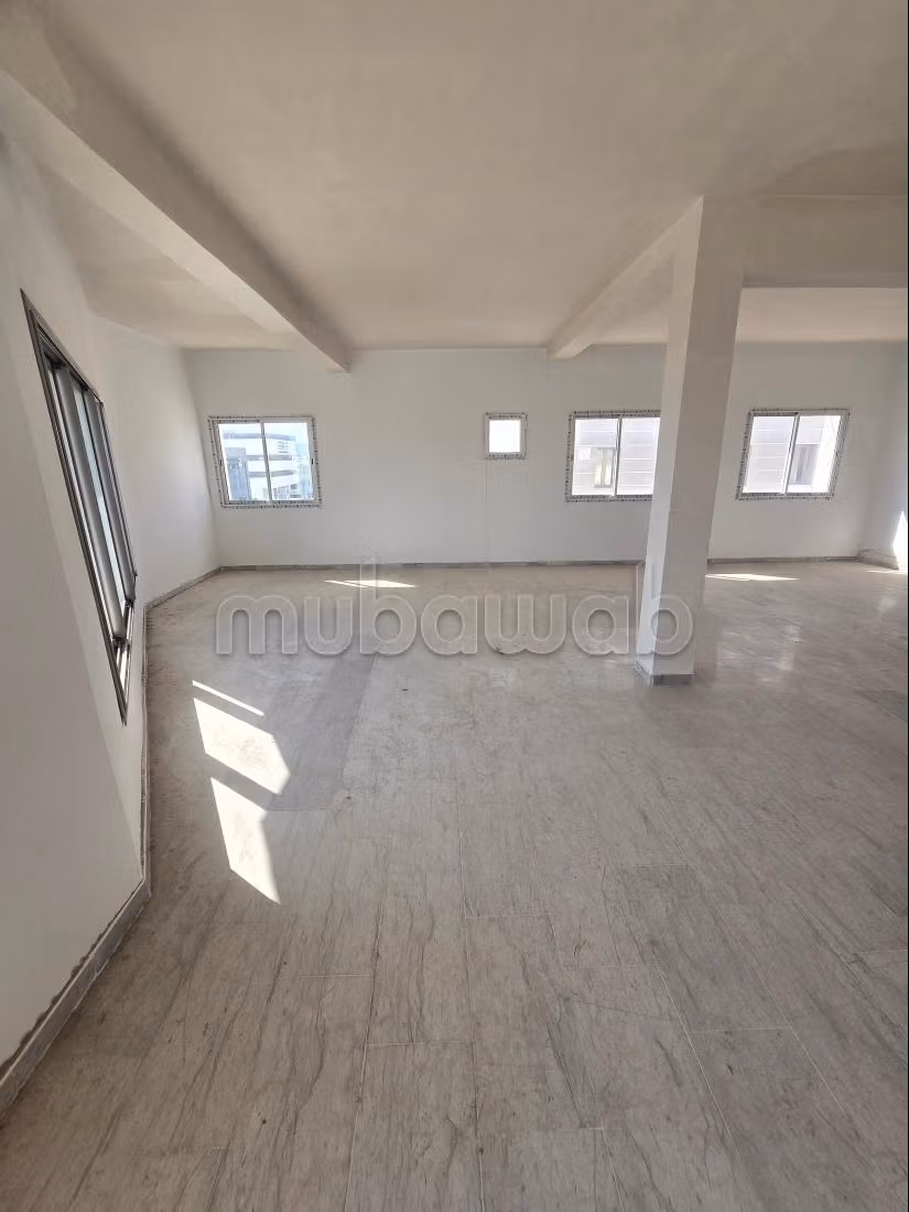 Edificio in vendita o affitto per uso ufficio