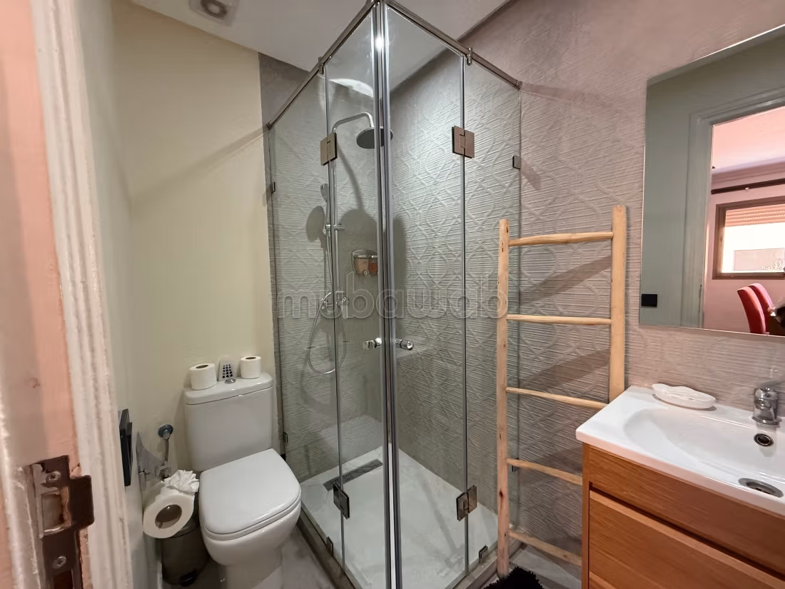 Superbe appartement à vendre à Guéliz. 3 chambres agréables. Meublé — 5