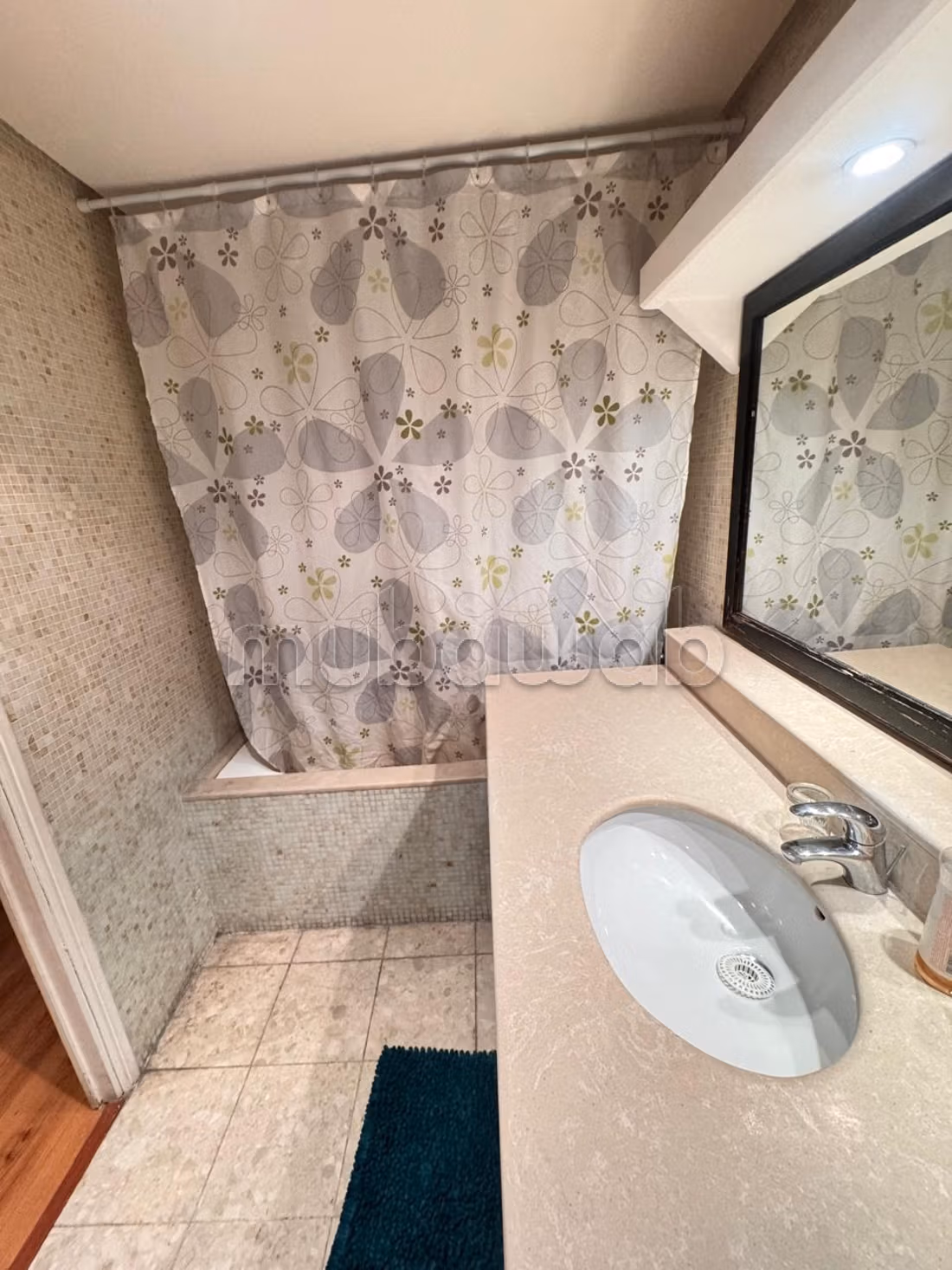 Appartamento arredato con 1 camera da letto e balcone - Gauthier