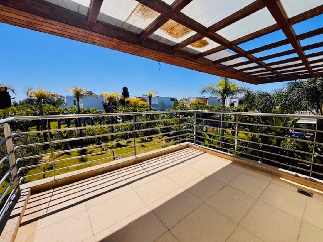 Emplacement exceptionnel a 3 minute de la plage, golf, et hotel 5 etoiles