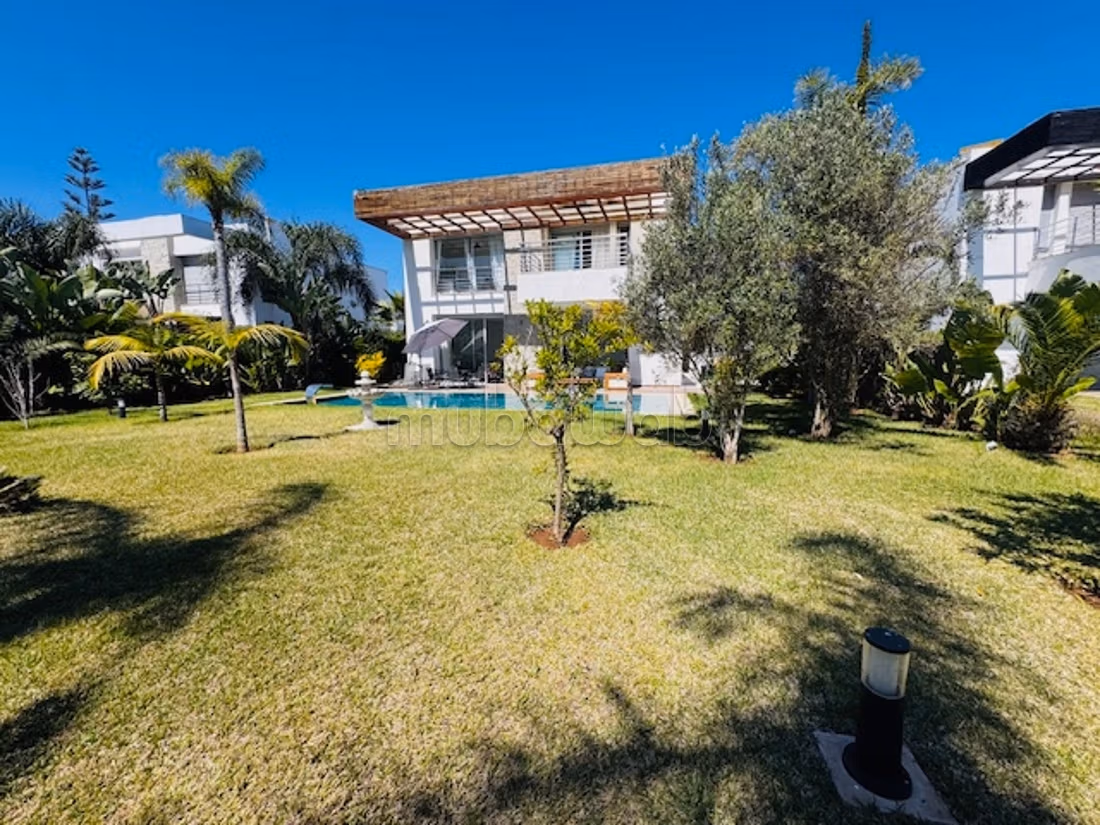 Emplacement exceptionnel a 3 minute de la plage, golf, et hotel 5 etoiles