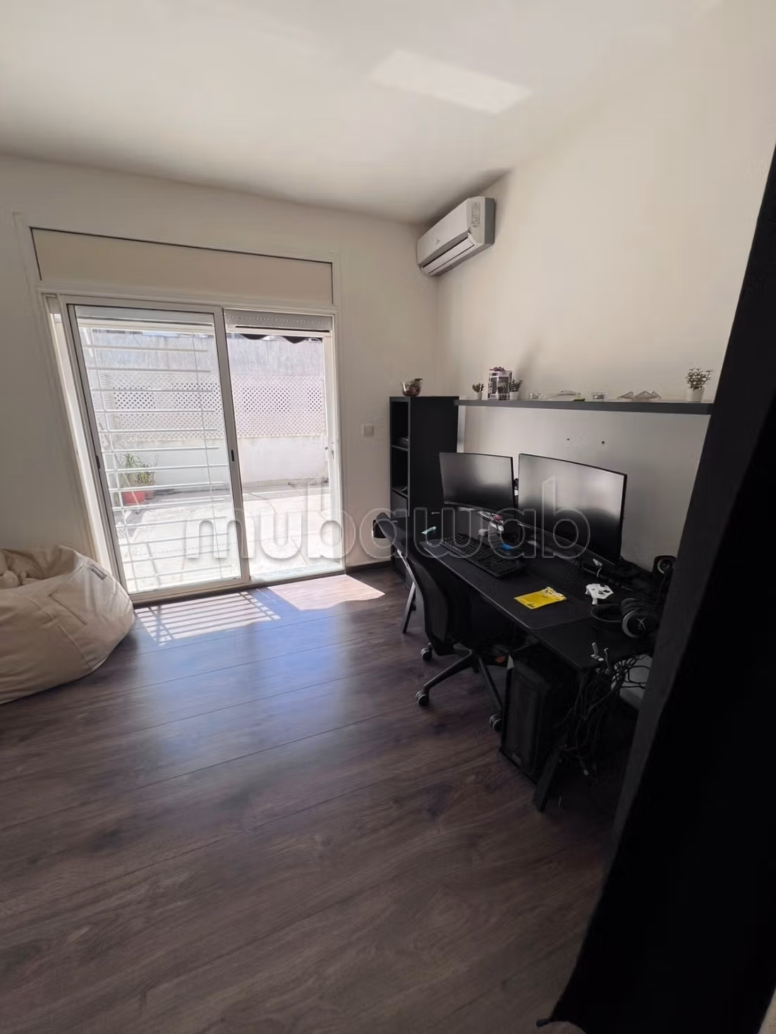 Vend appartement à Agdal kays. 3 pièces confortables. Belle terrasse