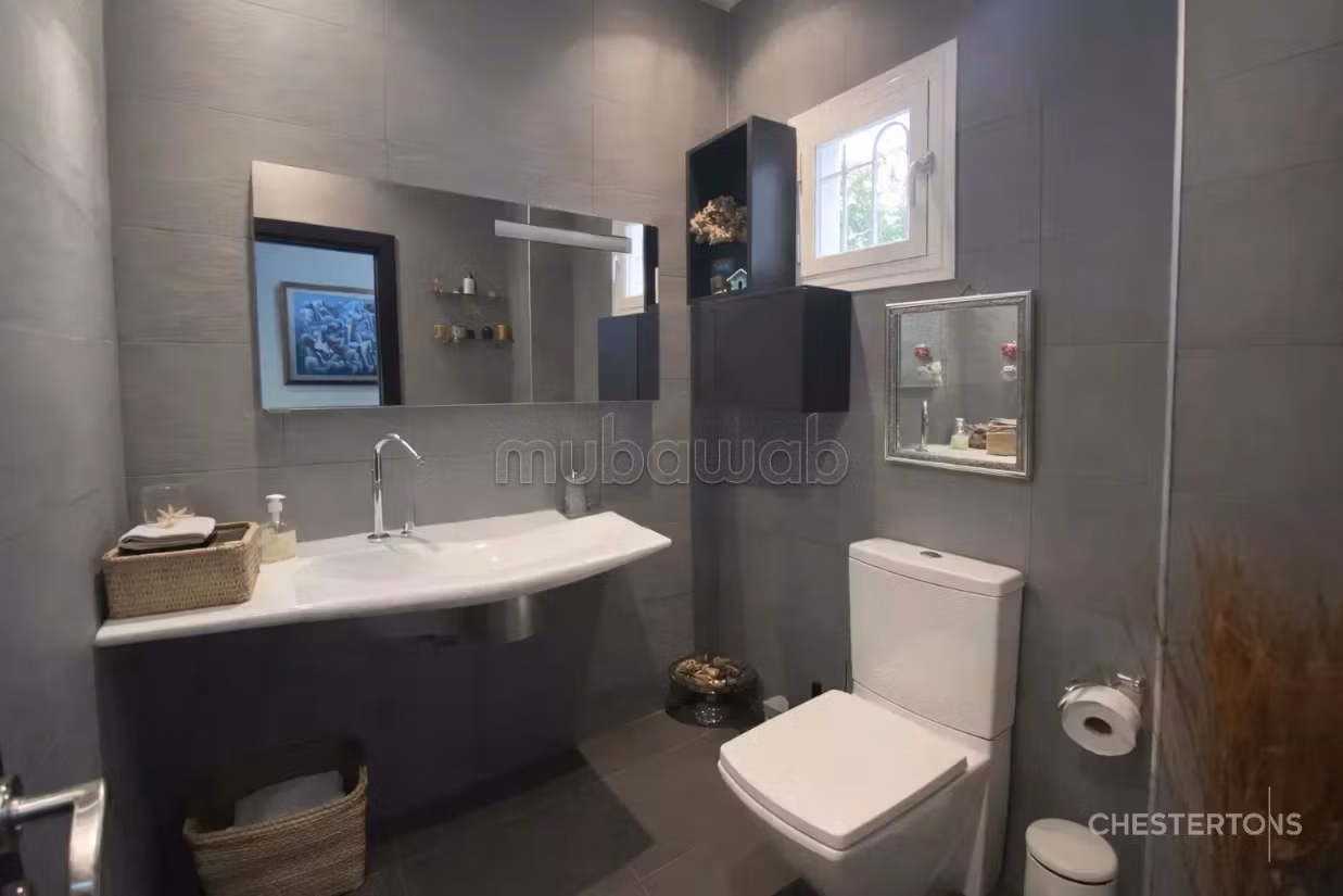 Jolie villa refaite à neuf à Vendre à El Harhoura, Sable d'Or