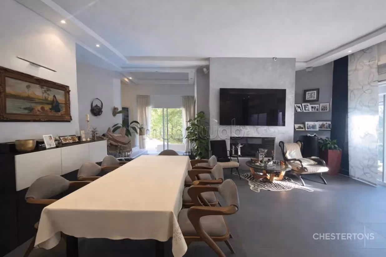 Jolie villa refaite à neuf à Vendre à El Harhoura, Sable d'Or