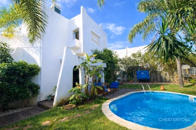 Lovely villa renovated for sale in El Harhoura, Golden Sand