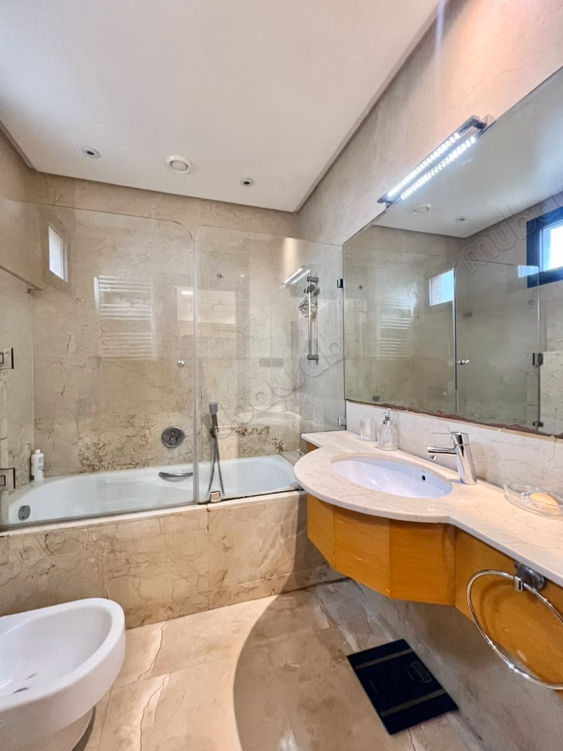 Élégance & Vue Golf – Superbe appartement