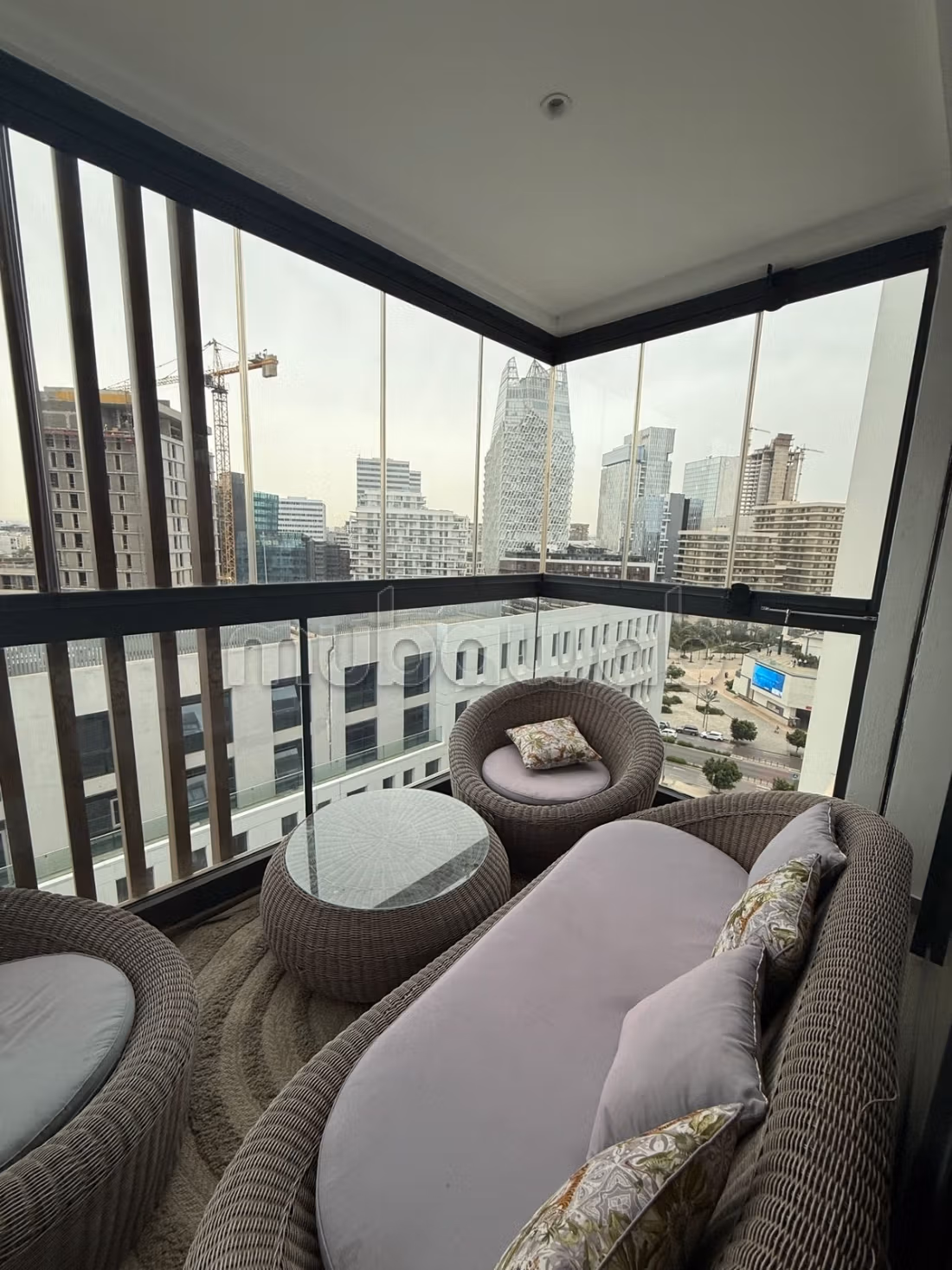 Superbe appartement à louer à Casablanca Finance City. 3 pièces confortables. Bien meublé — 2