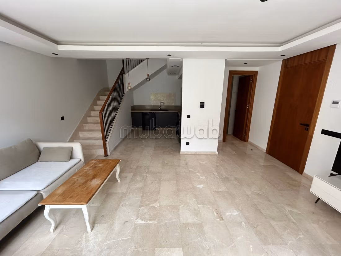 Appartement en location à Bouskoura. 
3 pièces. 
Meublé