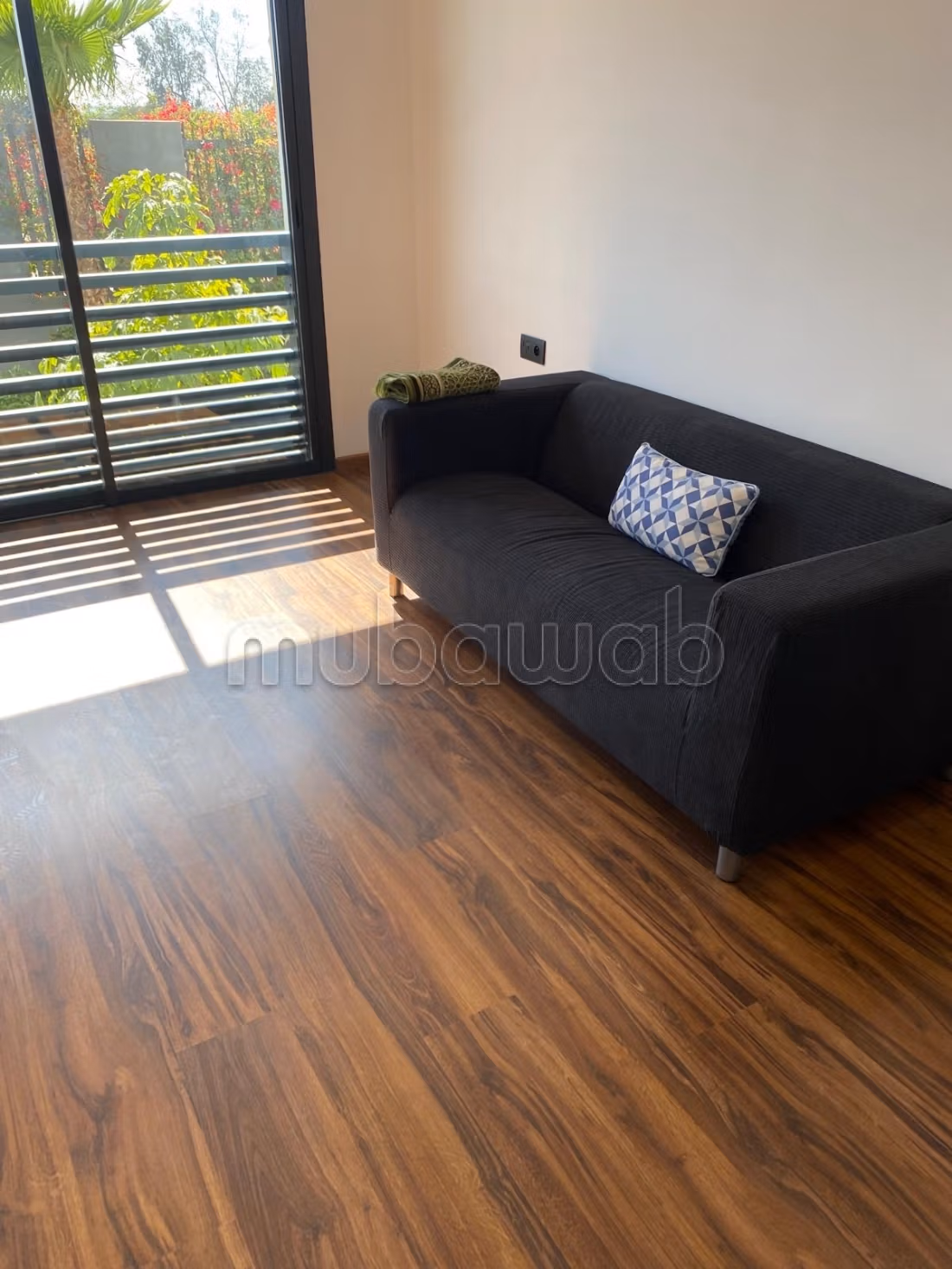 Appartement en location à Bouskoura. 
3 pièces. 
Meublé