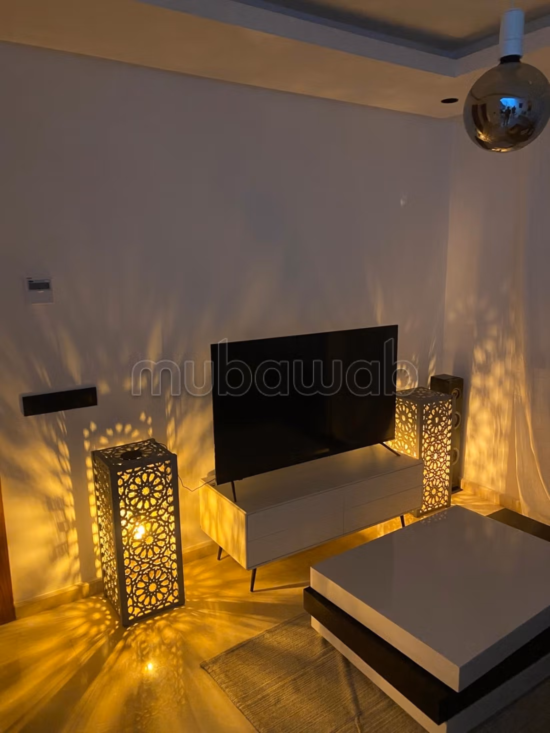Appartement en location à Bouskoura. 
3 pièces. 
Meublé