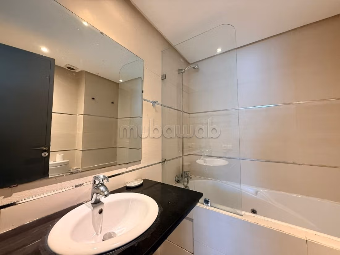 Furnished apartment for rent in RACINE