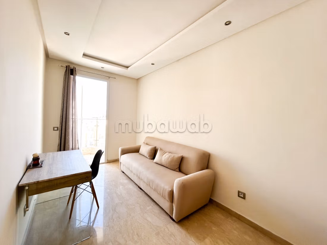 Appartement à louer à Gauthier.
Superficie 76 m².
Meublé — 3