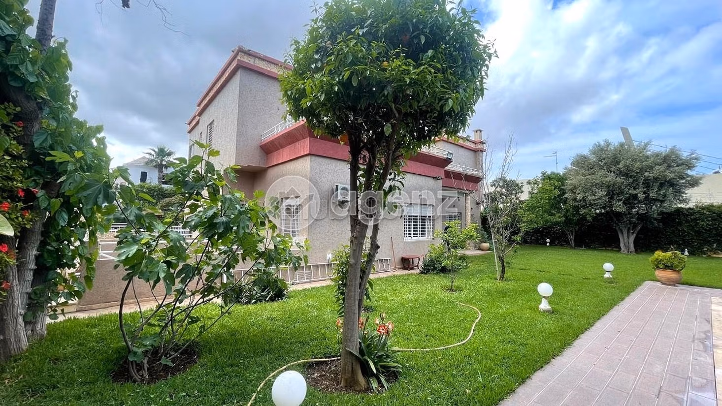 Villa in vendita 1.135 m², 7 camere California Casablanca