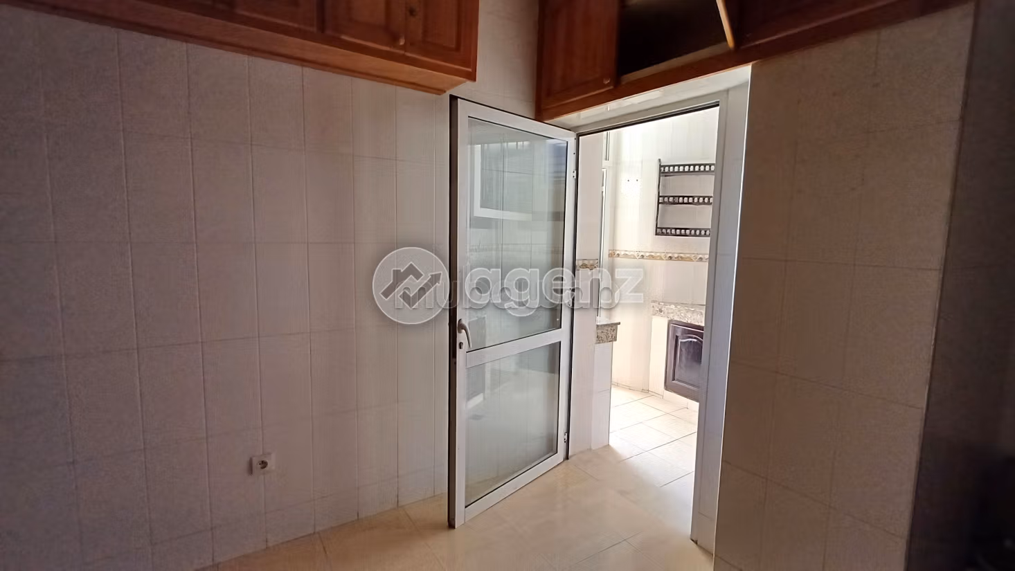 Appartement 98 m² à Akkari — 20
