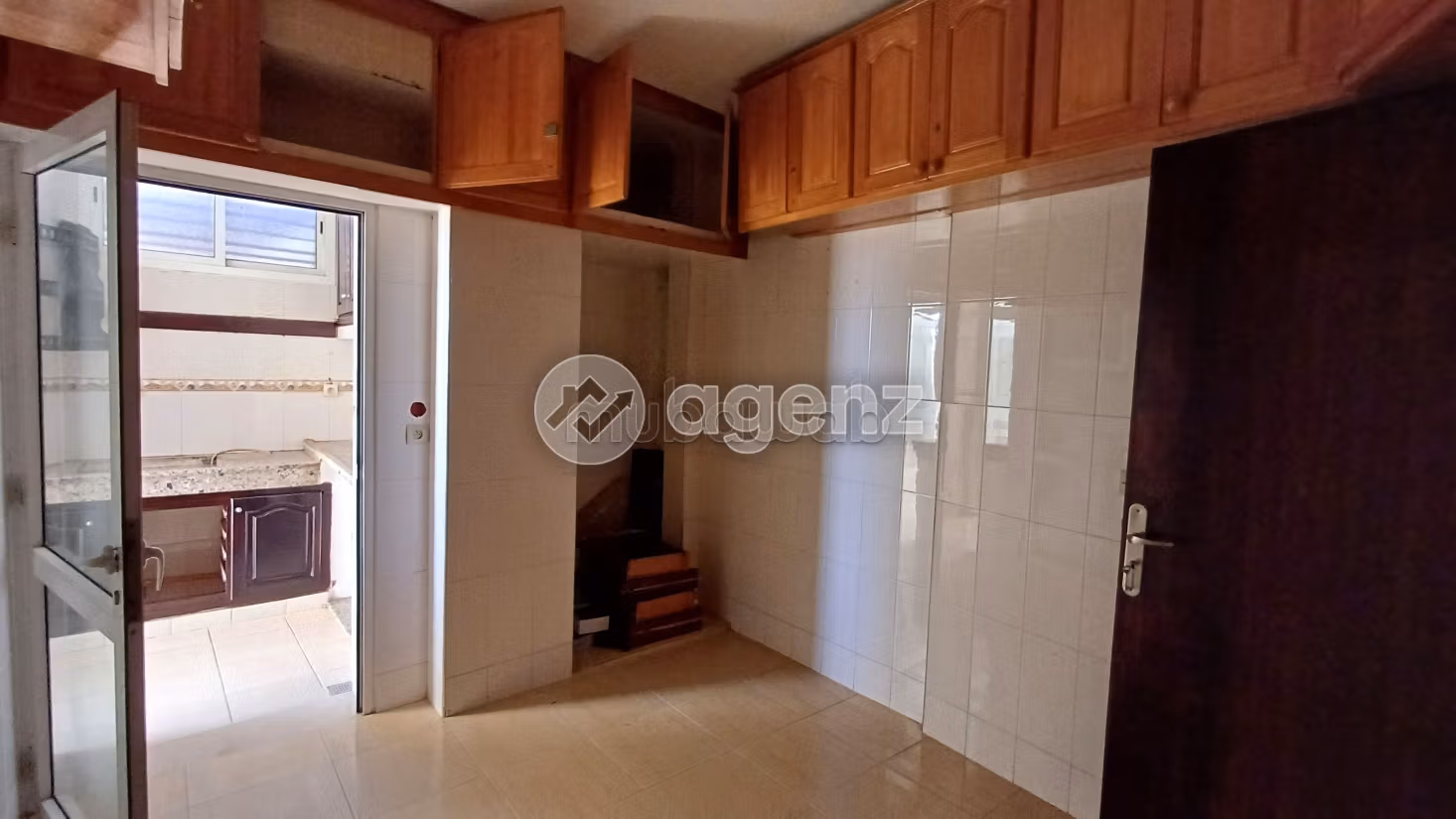 Appartement 98 m² à Akkari — 19