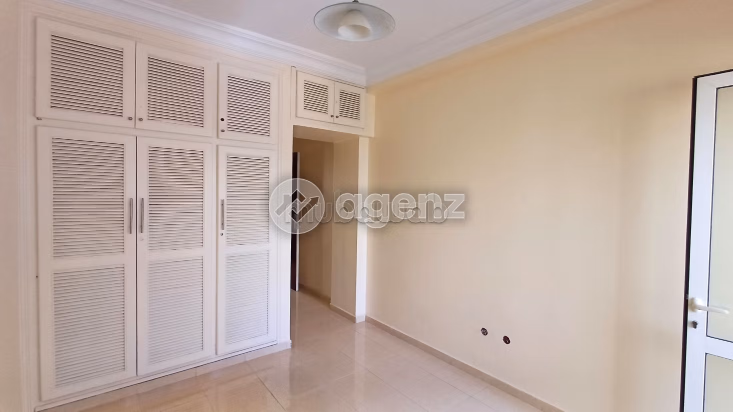 Appartement 98 m² à Akkari — 14