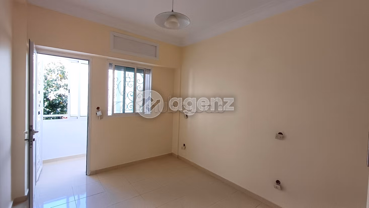 Appartement 98 m² à Akkari — 2