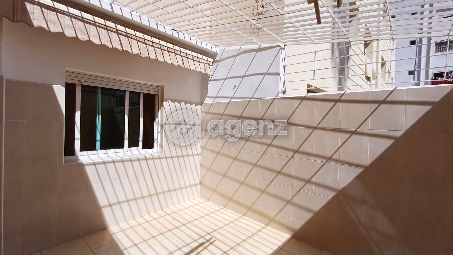Appartement 98 m² à Akkari — 6