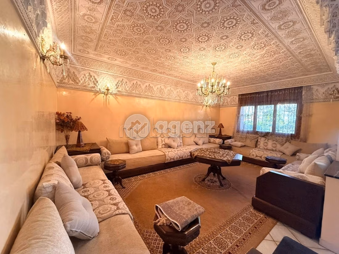 Villa à vendre 250 m², 6 chambres Sidi Maarouf Casablanca