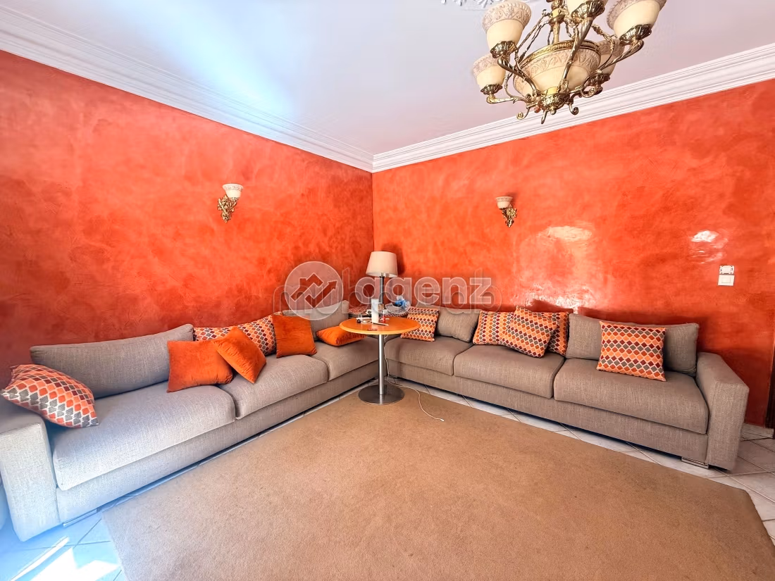 Villa à vendre 250 m², 6 chambres Sidi Maarouf Casablanca