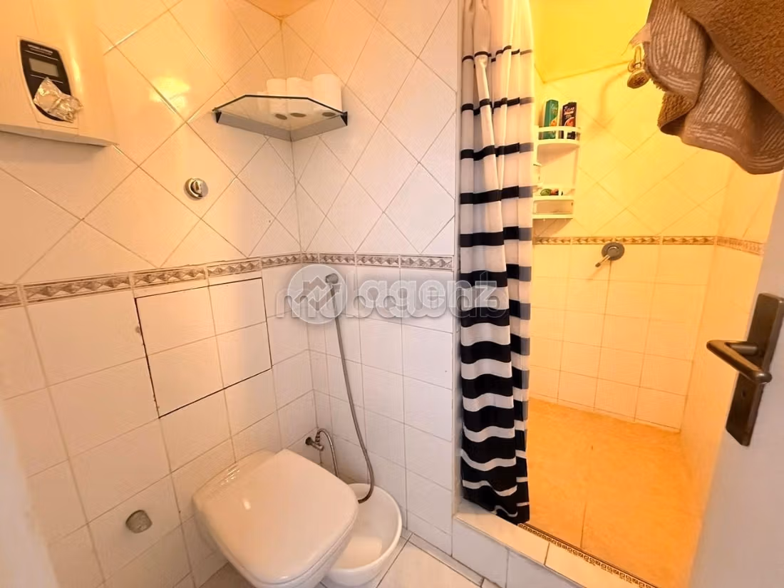 Villa à vendre 250 m², 6 chambres Sidi Maarouf Casablanca