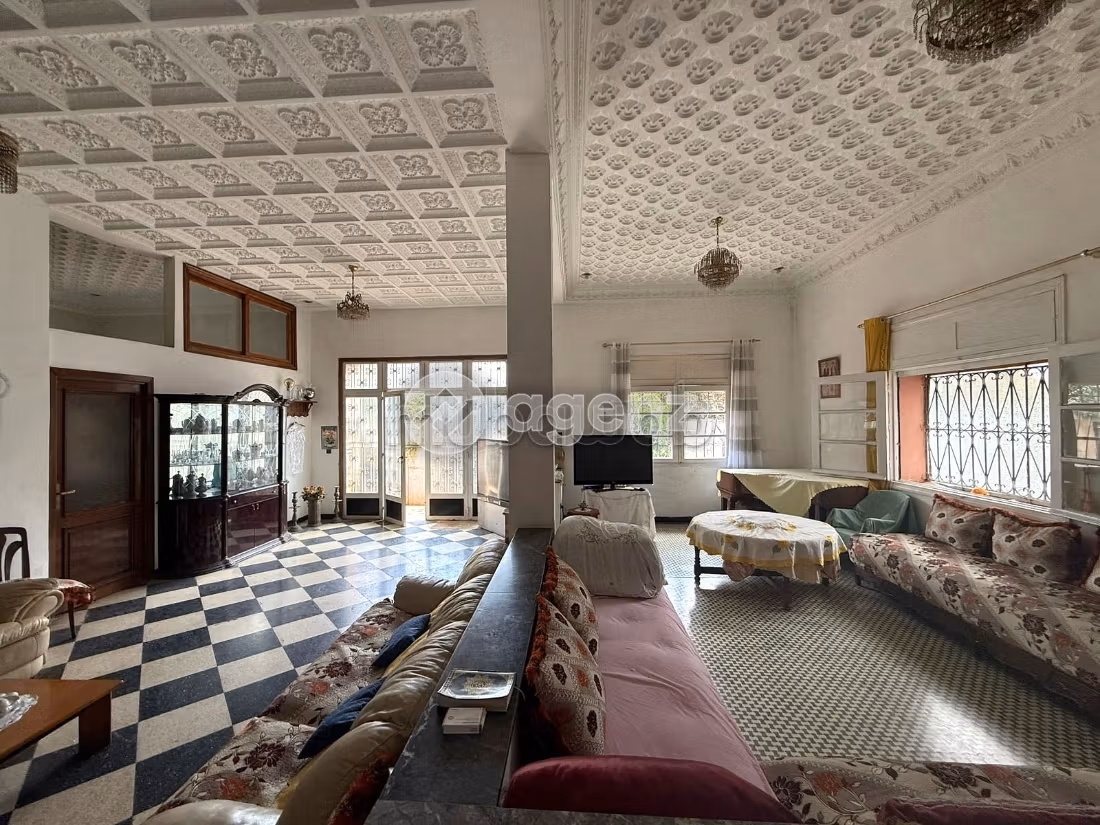 Villa à vendre 704 m², 6 chambres Polo Casablanca