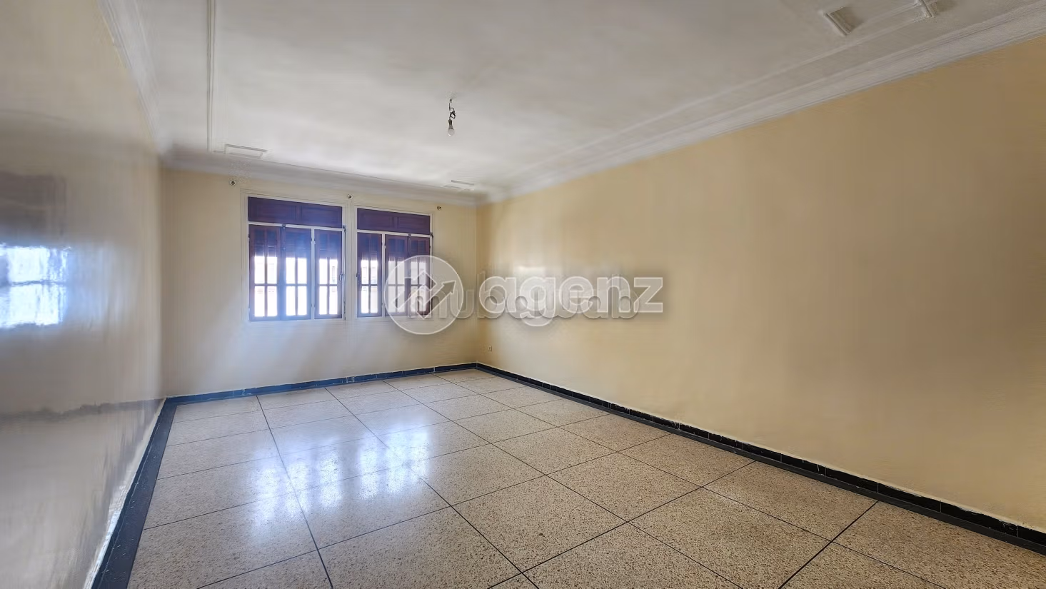 Appartement à vendre 107 m², 2 chambres Hay Salam Agadir