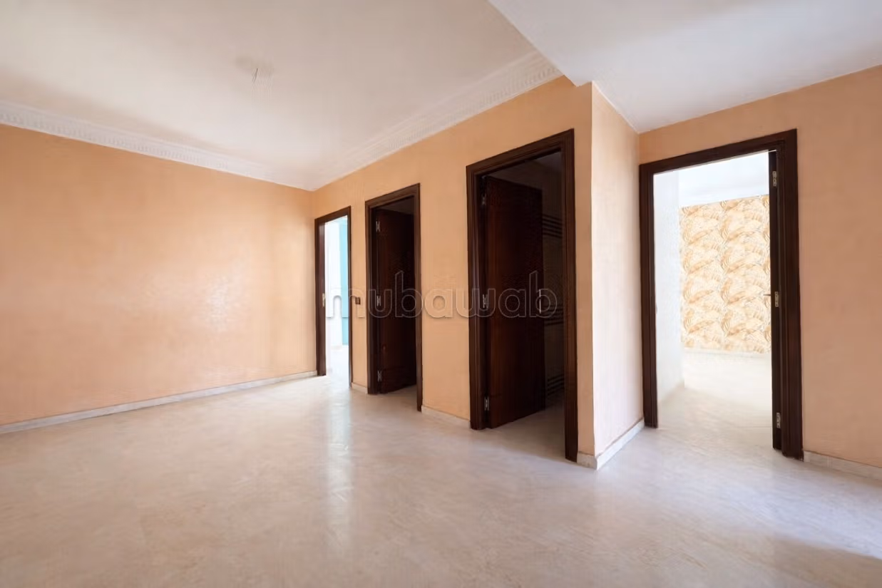 Appartement 3 chambres 104 m2 Boulevard Mohamed V
balcon et garage — 4