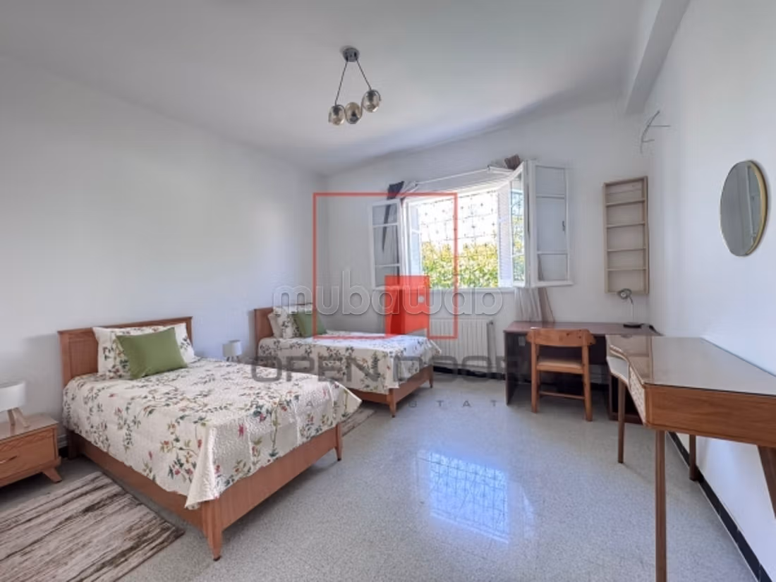 Superbo piano terra di una villa arredata a La Marsa