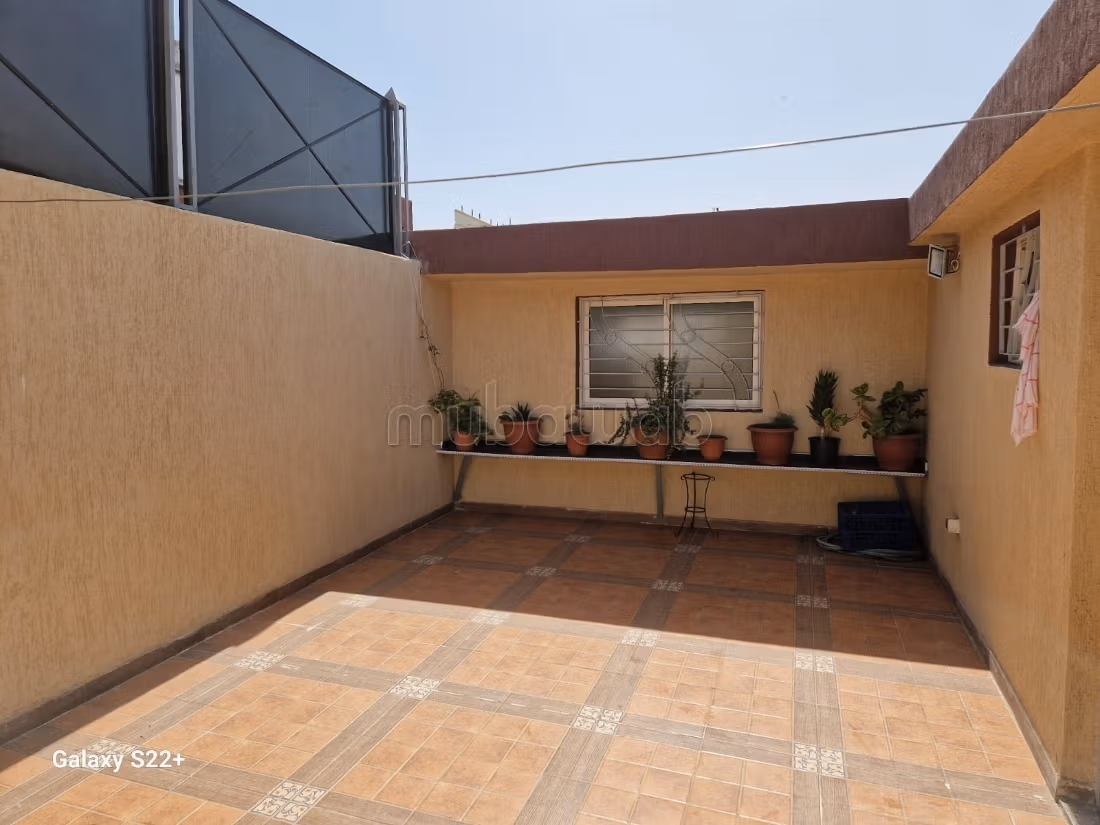 Superbe maison à vendre à Jamila 
5.4 pièces confortables