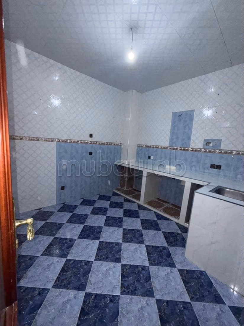 Location d'un appartement à Manar.
Superficie 110 m² — 6