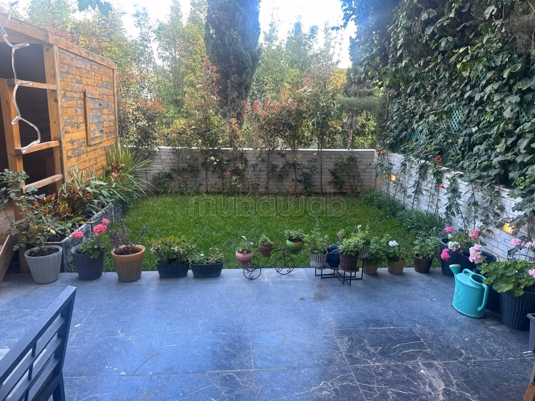 Superbe duplex à louer la ville verte 
Bouskoura
