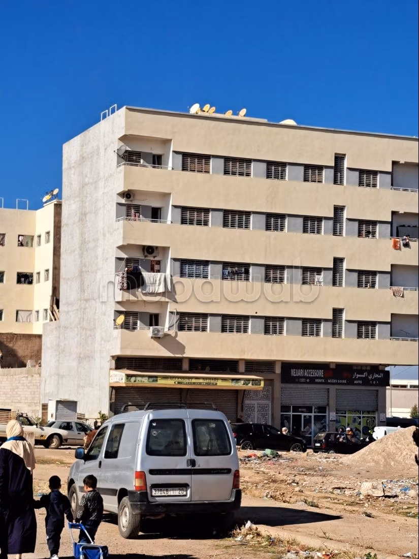 Beau terrain à la vente à Hay Bensouda.
Superficie 289 m²