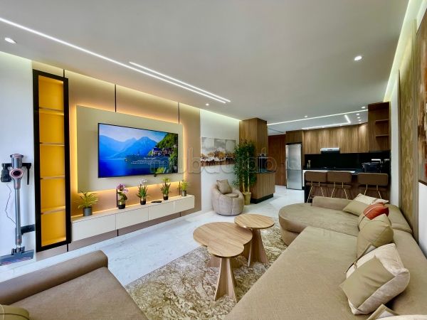 Luxury studio 58m² brand new top floor