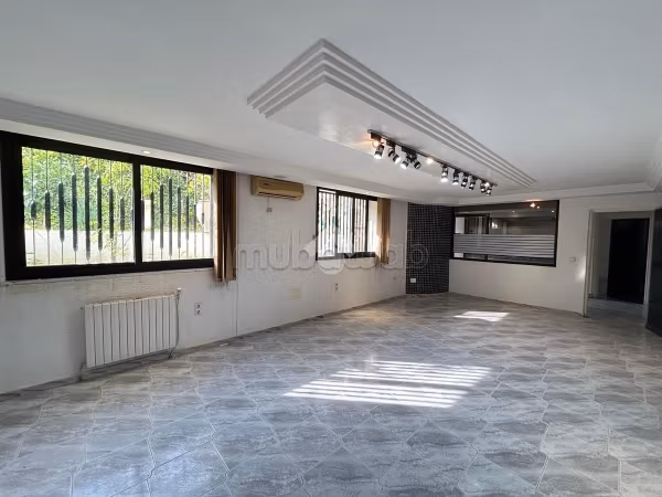 Hall 4 in posizione