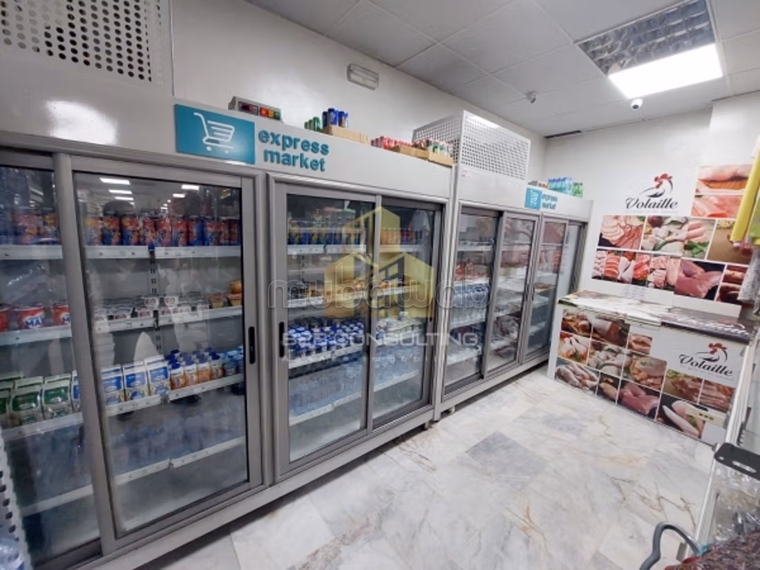 A vendre fond de commerce au charguia 2
