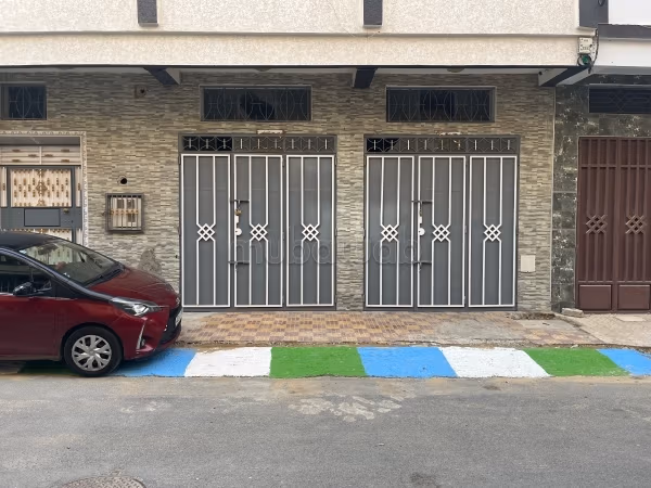 Local commercial à louer à Manar. 
Surface de 110 m²