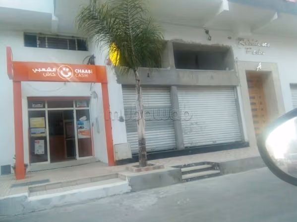 2 Magasins avec grand cave de 130m² à Bouznika