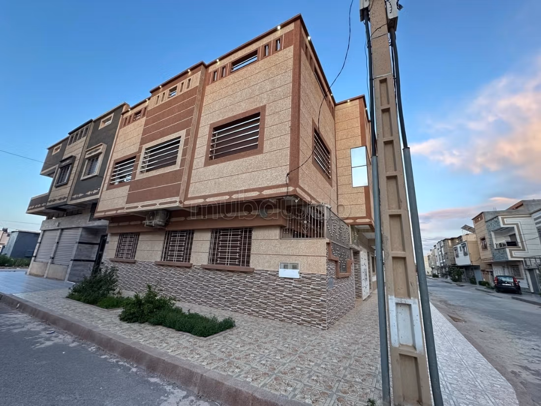 Villa 110 m² f Hay fath — 2