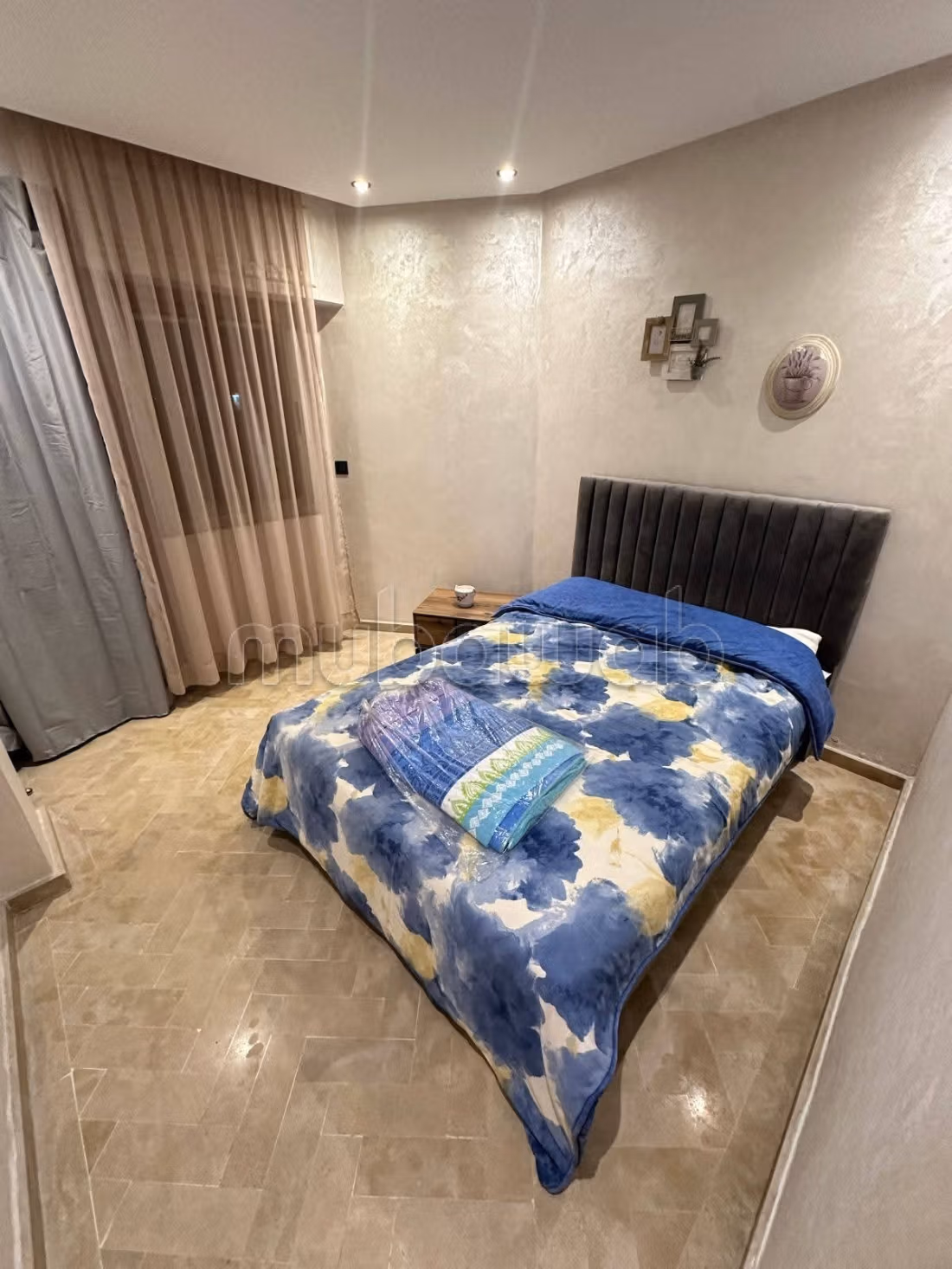 Sunny apartment without overlooking on the top floor 80m2 in Racine