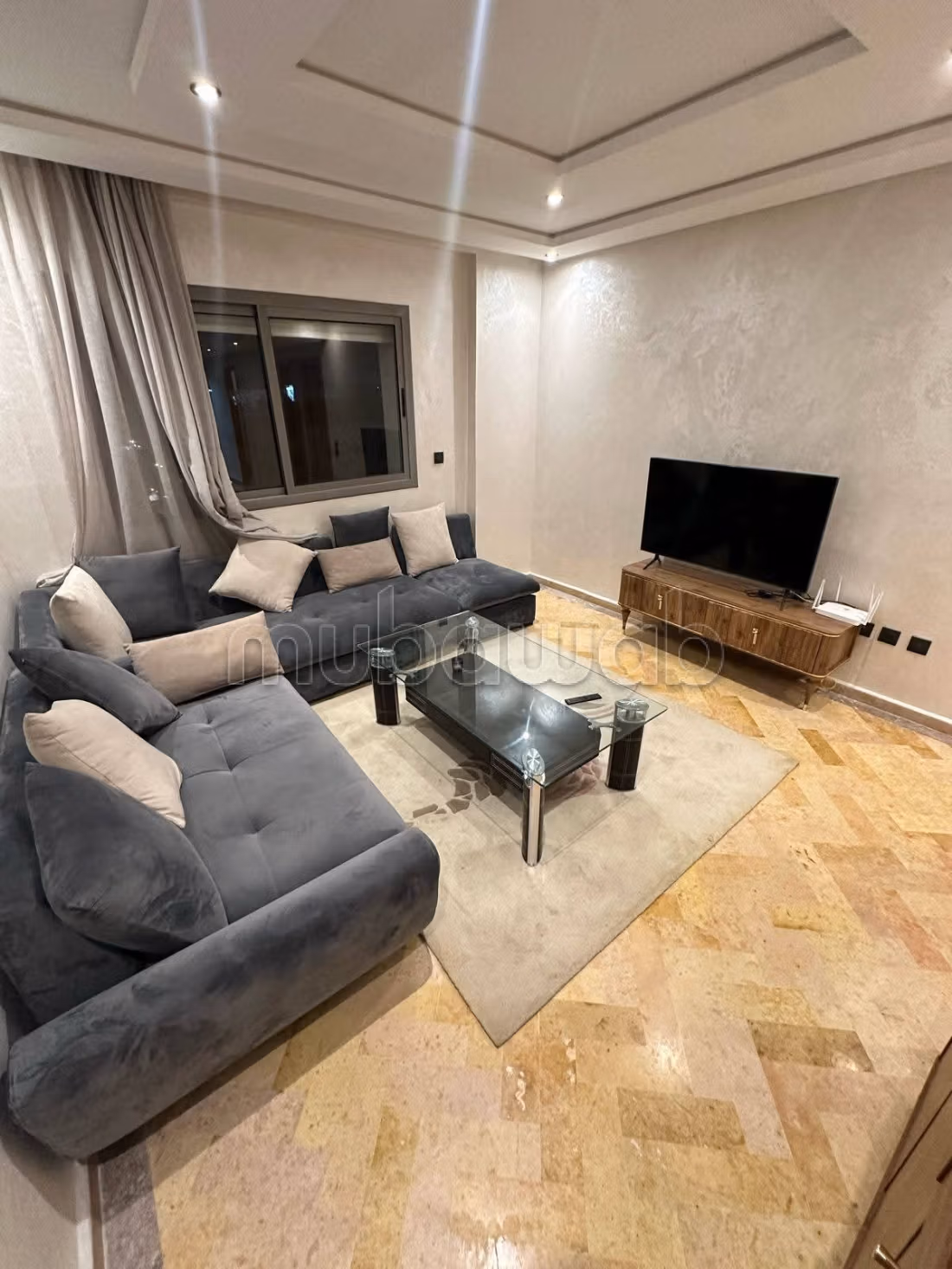 Sunny apartment without overlooking on the top floor 80m2 in Racine