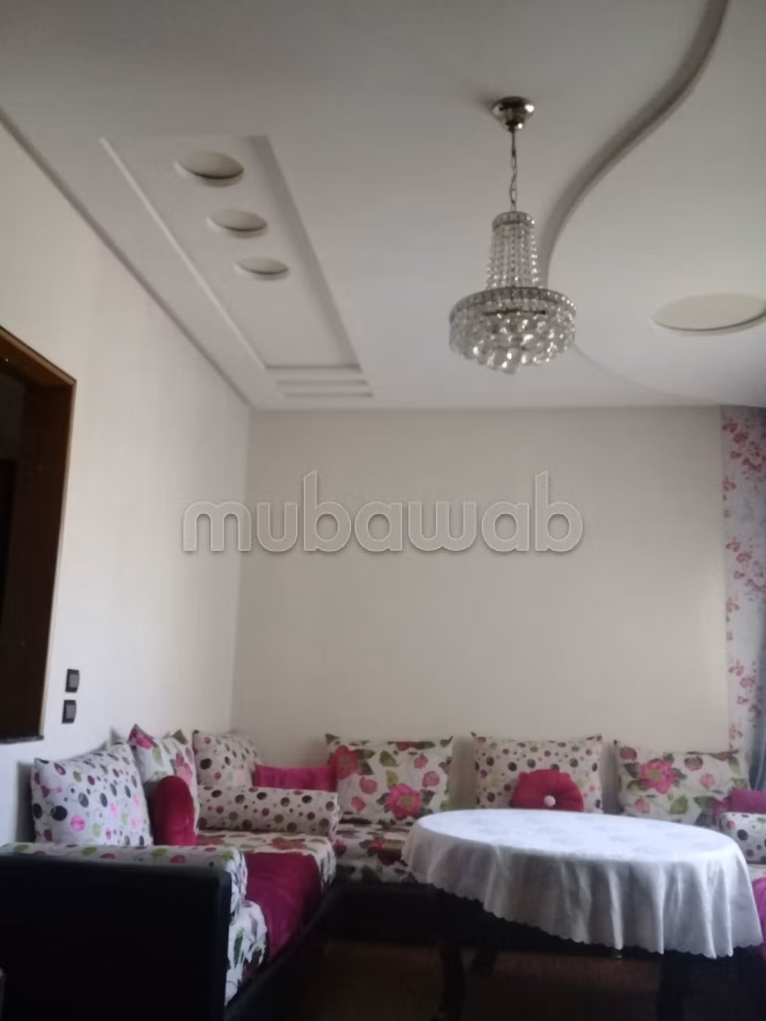 شقة للبيع بسلا الجديدة. 3 قطع مريحة. حمام سباحة و نظام تكييف للهواء