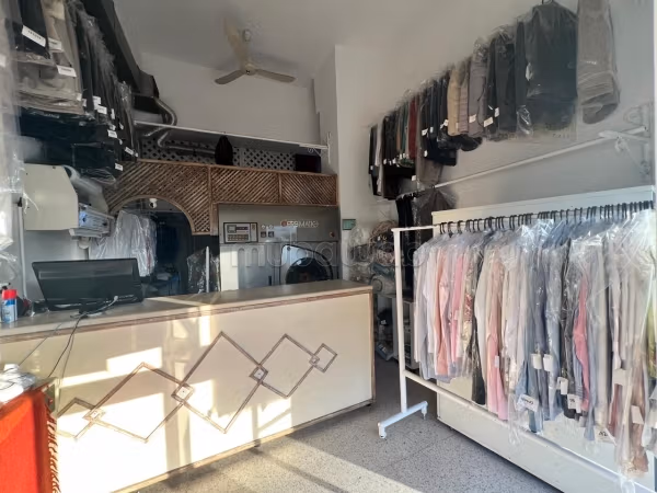In vendita Fondo commerciale di 50 m² a Ennasr 1