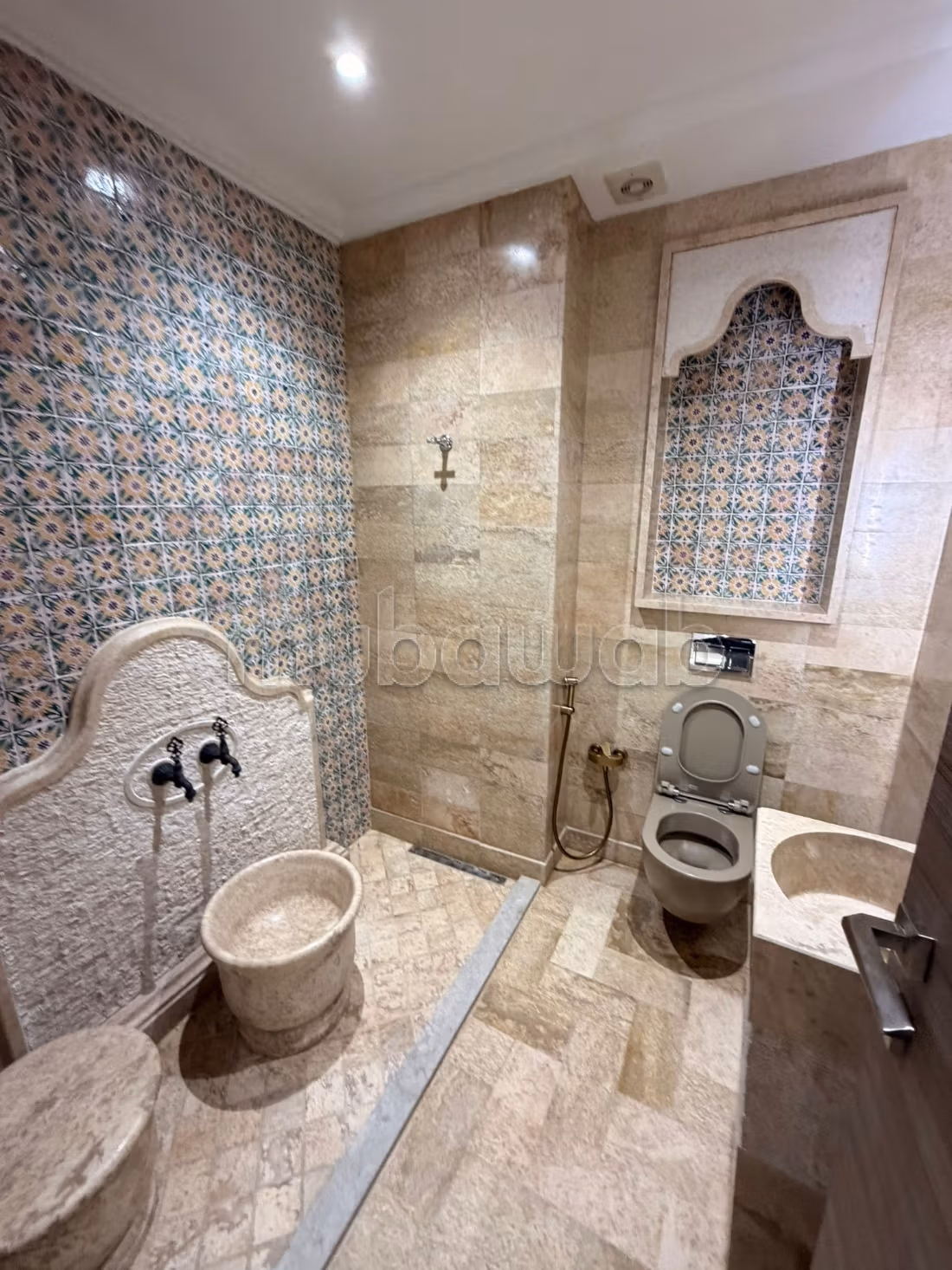Magnificent renovated apartment